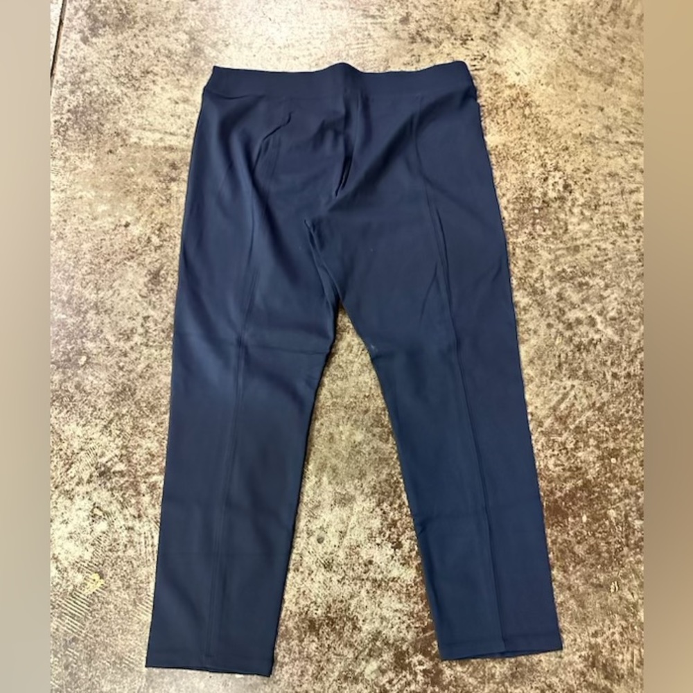 C EST. 1946 Women’s Navy Blue Dress Pants. Size XL. Very Good Condition